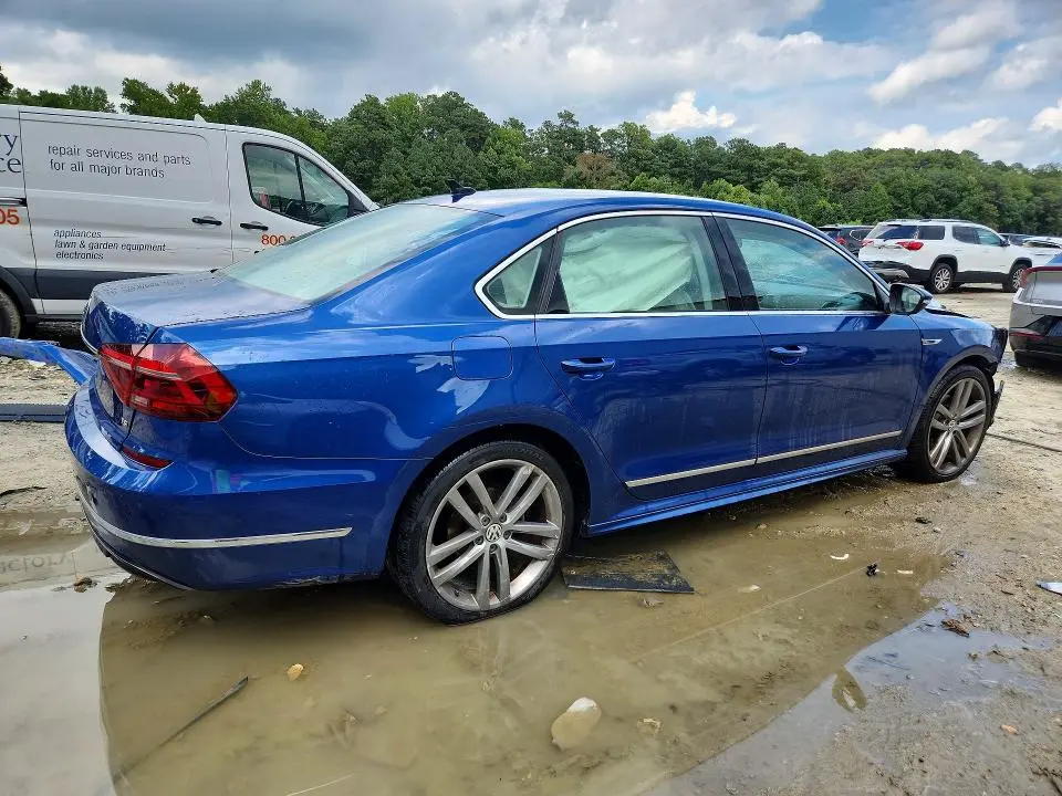 2017 VOLKSWAGEN PASSAT R-LINE  