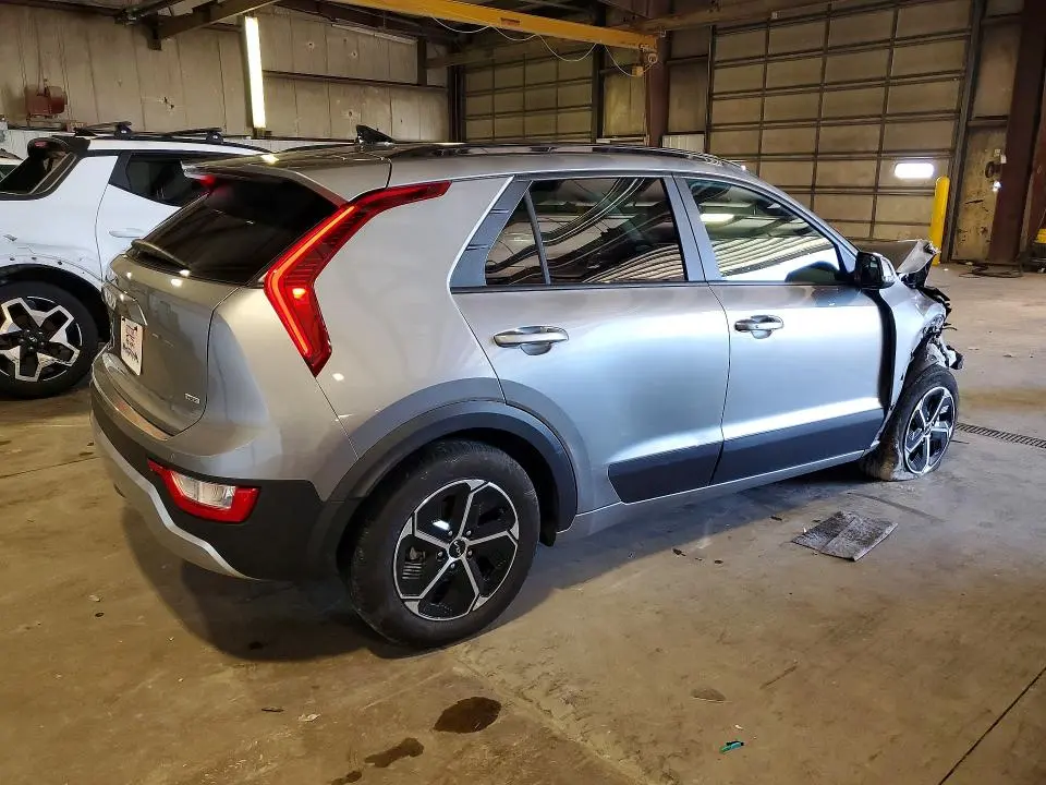2025 KIA NIRO EX  
