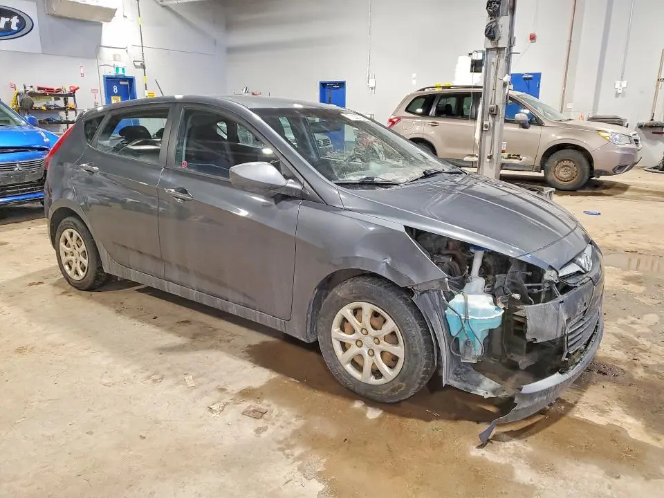 2013 HYUNDAI ACCENT GLS  