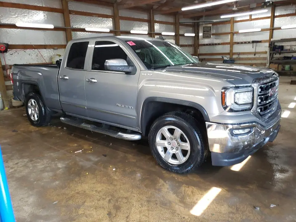 2017 GMC SIERRA K1500 SLT  