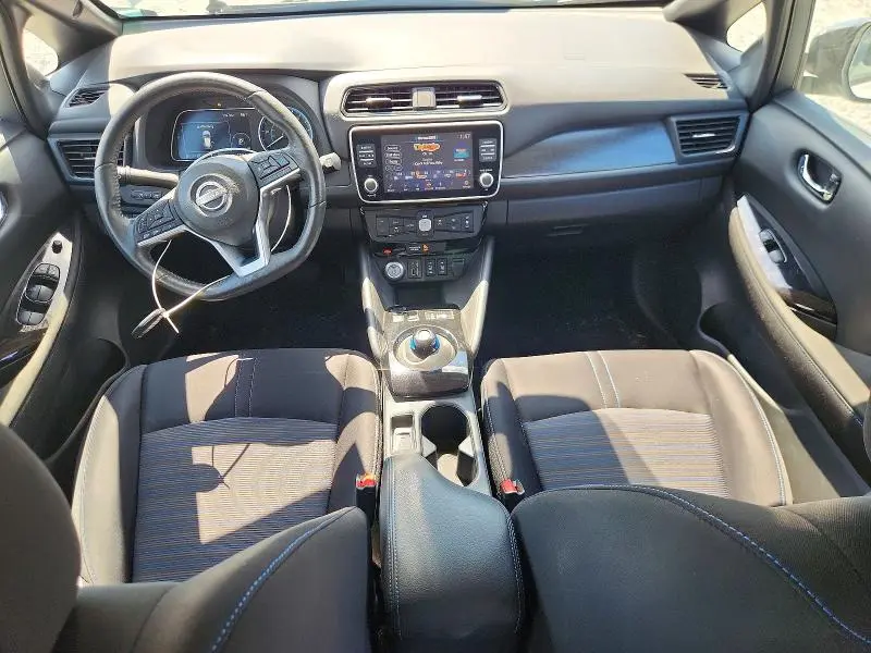 2023 NISSAN LEAF SV PLUS  