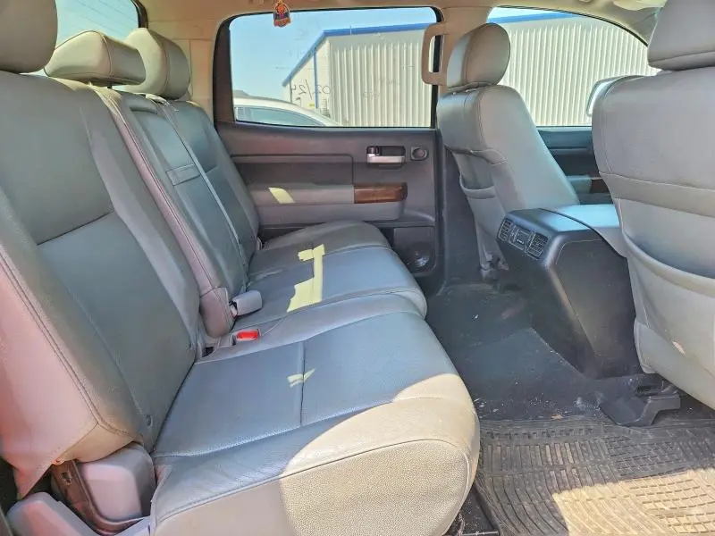 2013 TOYOTA TUNDRA PLATINUM  