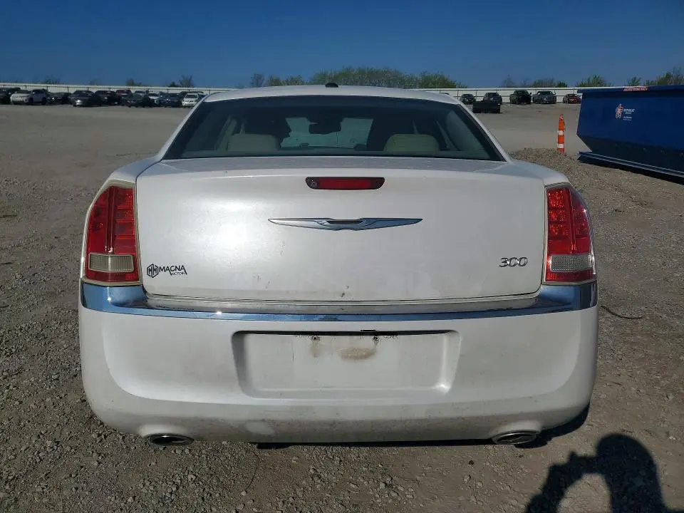 2012 CHRYSLER 300 LIMITED  