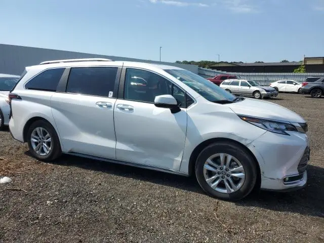 2024 TOYOTA SIENNA LIMITED  