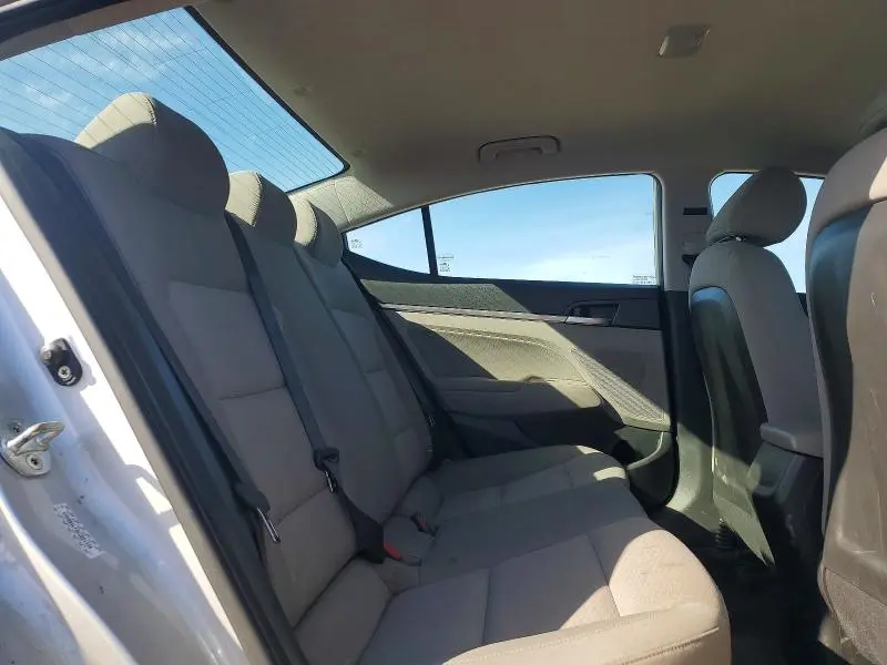 2019 HYUNDAI ELANTRA SEL  