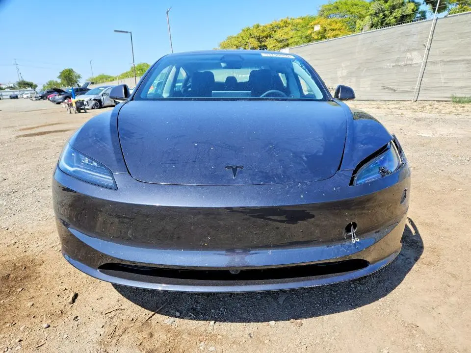 2025 TESLA MODEL 3   