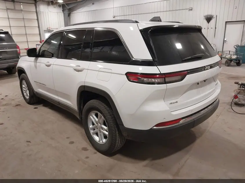 2023 JEEP GRAND CHEROKEE LAREDO 4X4