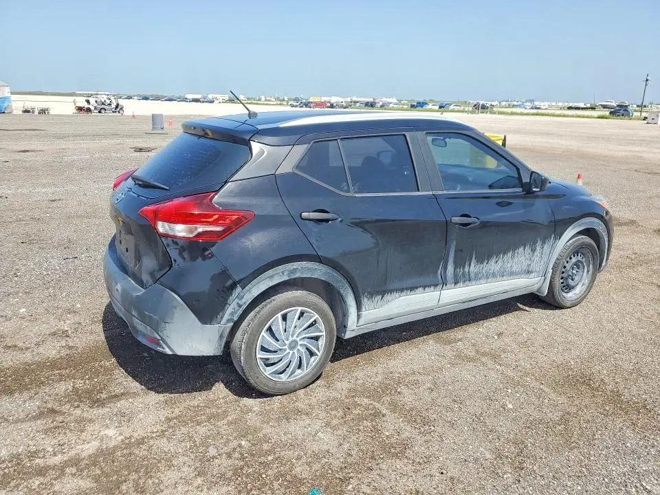 2019 NISSAN KICKS S  