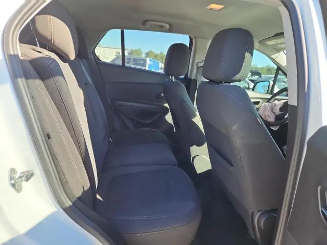 2022 CHEVROLET TRAX LS  