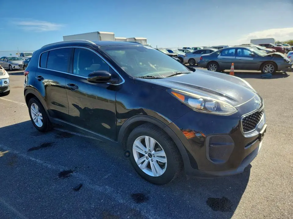 2017 KIA SPORTAGE LX  
