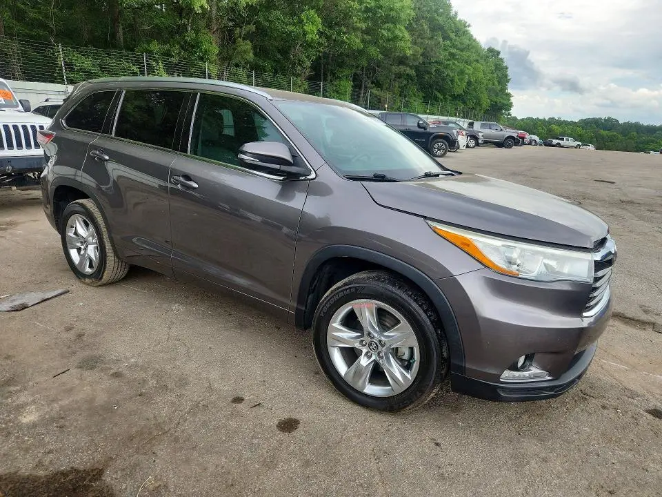 2016 TOYOTA HIGHLANDER LIMITED  