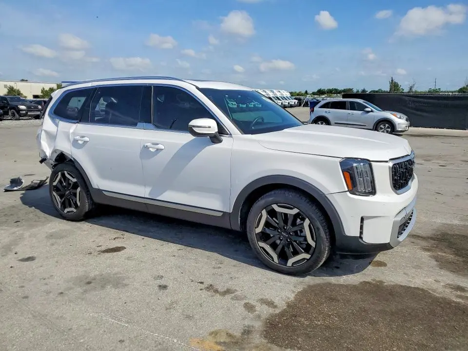 2024 KIA TELLURIDE EX  