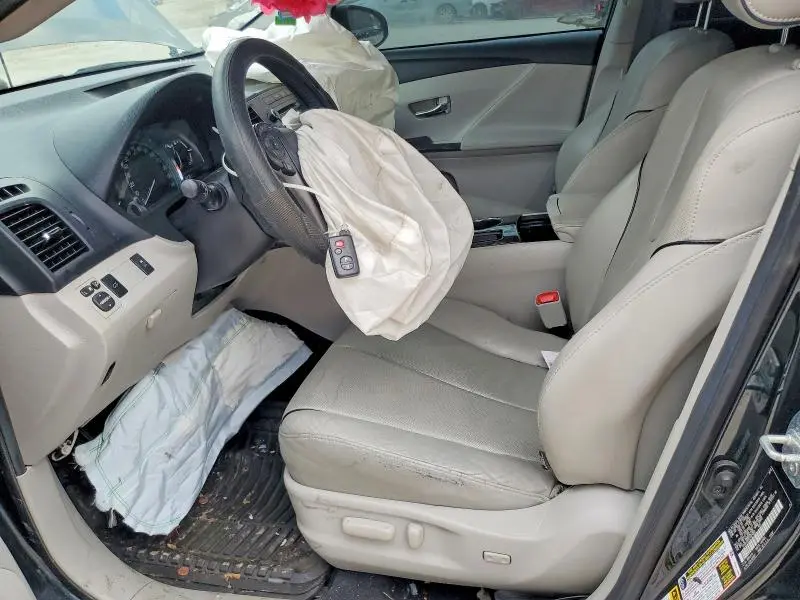 2015 TOYOTA VENZA XLE  