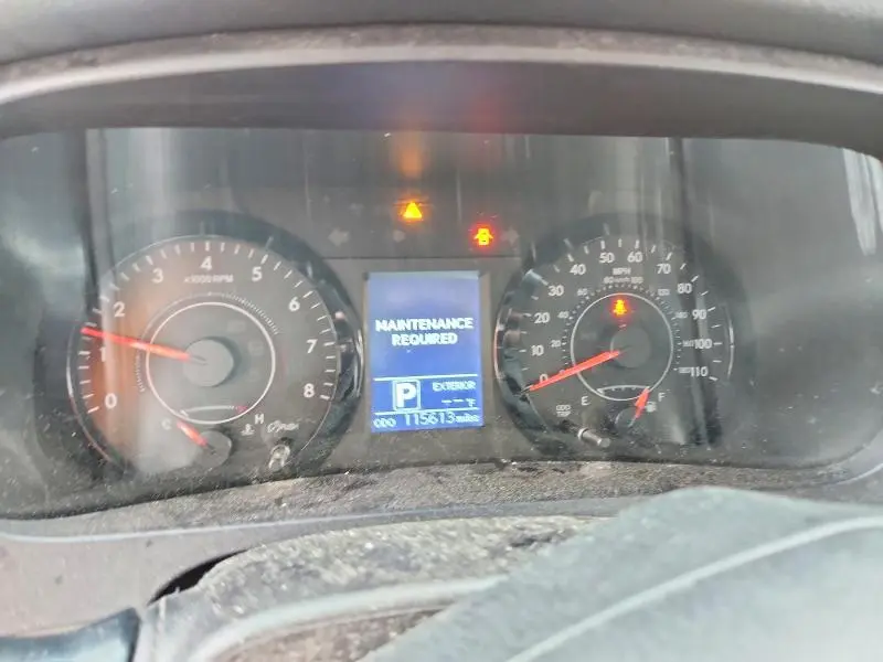2016 TOYOTA SIENNA LE  