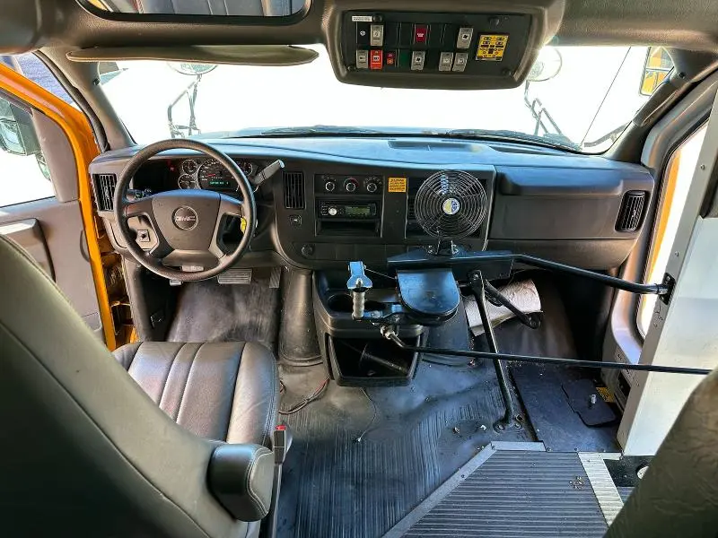 2015 GMC SAVANA CUTAWAY G3500  