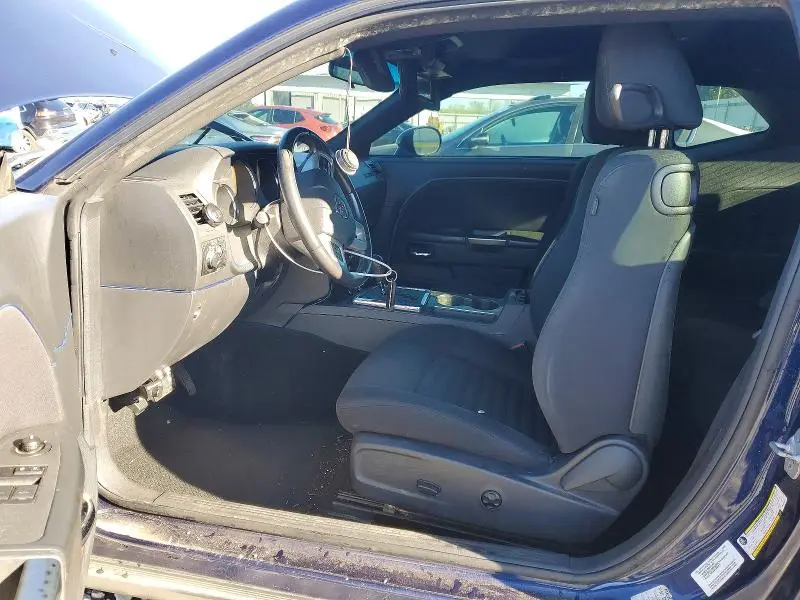 2013 DODGE CHALLENGER SXT  