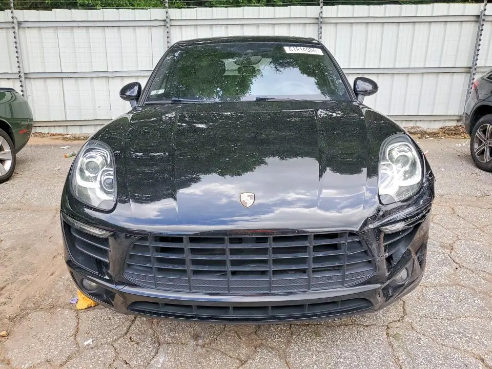 2017 PORSCHE MACAN   