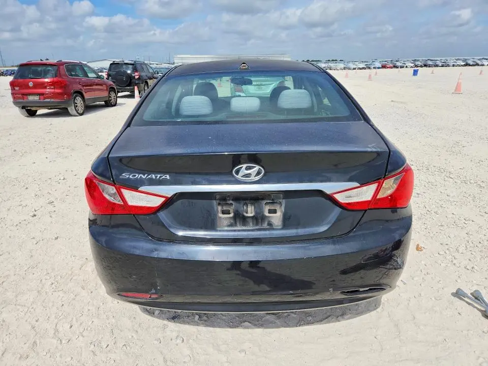 2012 HYUNDAI SONATA GLS  