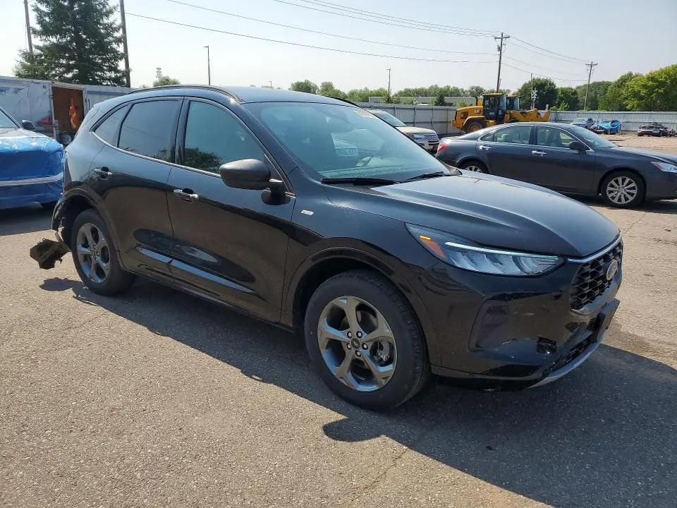 2024 FORD ESCAPE ST LINE  