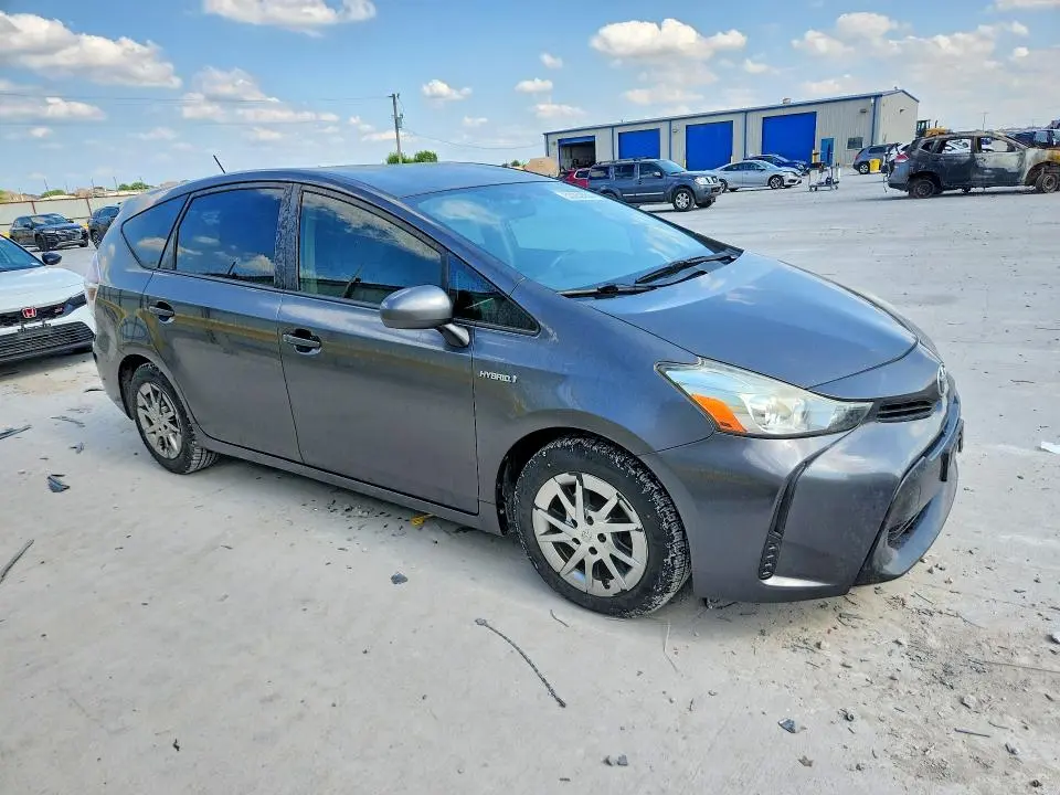 2015 TOYOTA PRIUS V TWO  