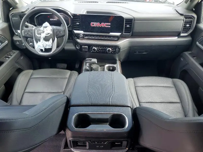 2026 GMC SIERRA K1500 SLT  