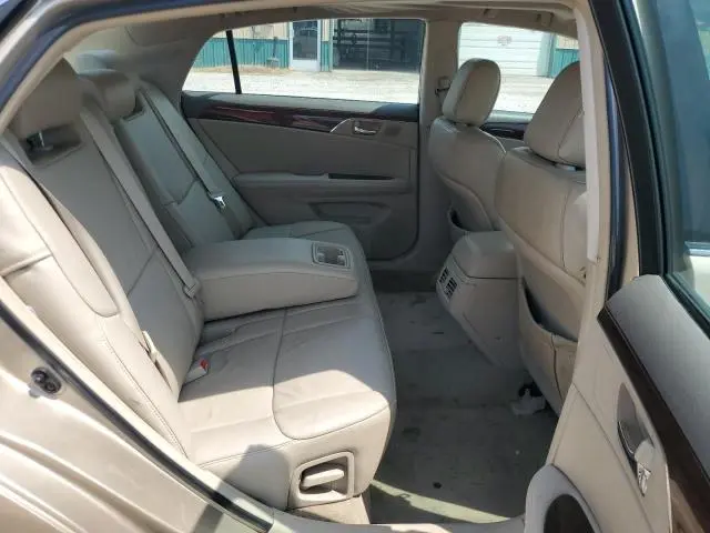 2010 TOYOTA AVALON XL  