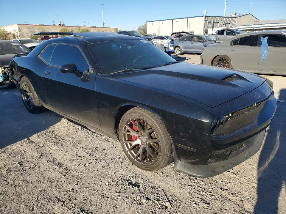 2016 DODGE CHALLENGER SRT 392  
