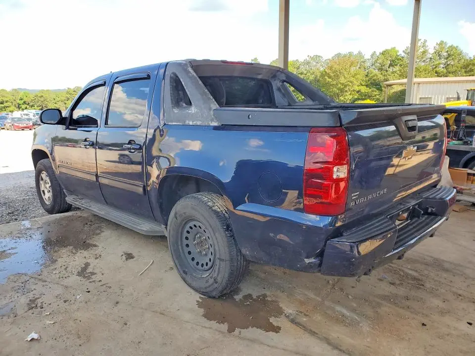 2010 CHEVROLET AVALANCHE LS  