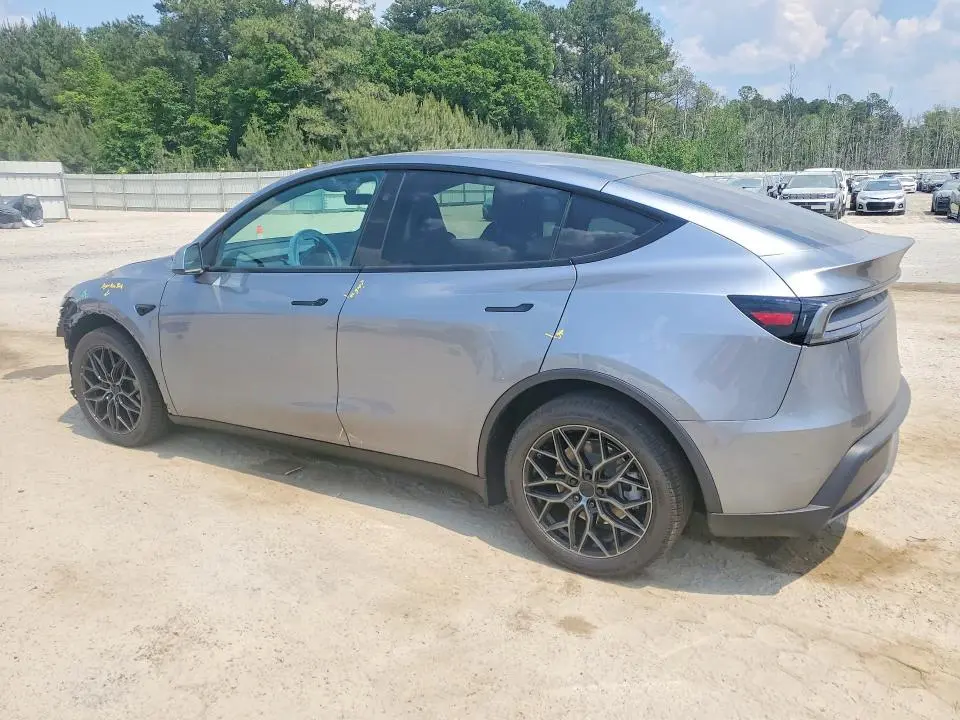 2026 TESLA MODEL Y   
