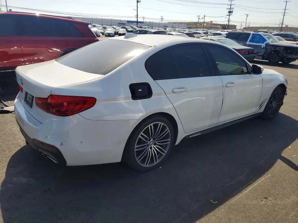 2019 BMW 530E   