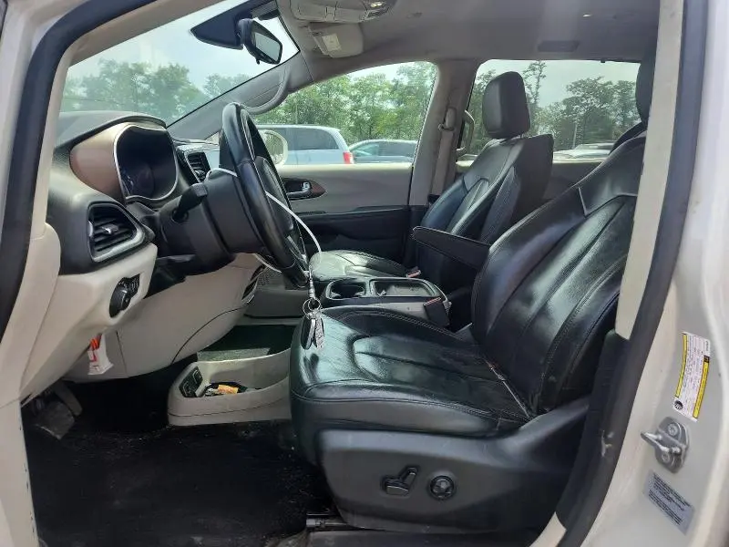 2017 CHRYSLER PACIFICA TOURING L  