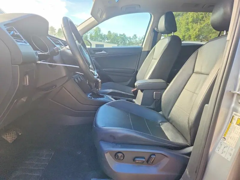 2020 VOLKSWAGEN TIGUAN SE  