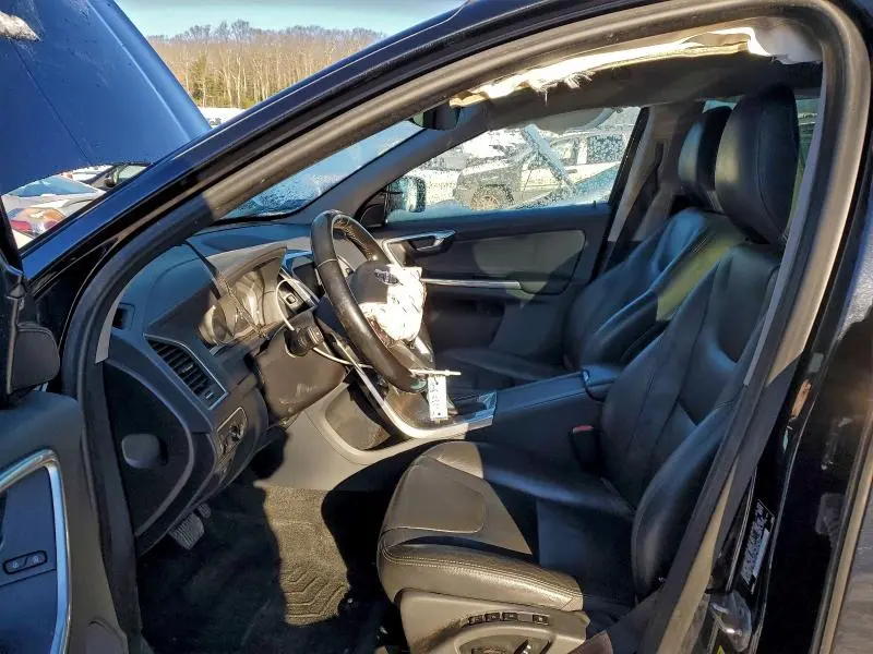 2015 VOLVO XC60 T6 PLATINUM  