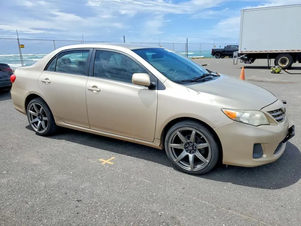 2013 TOYOTA COROLLA L  