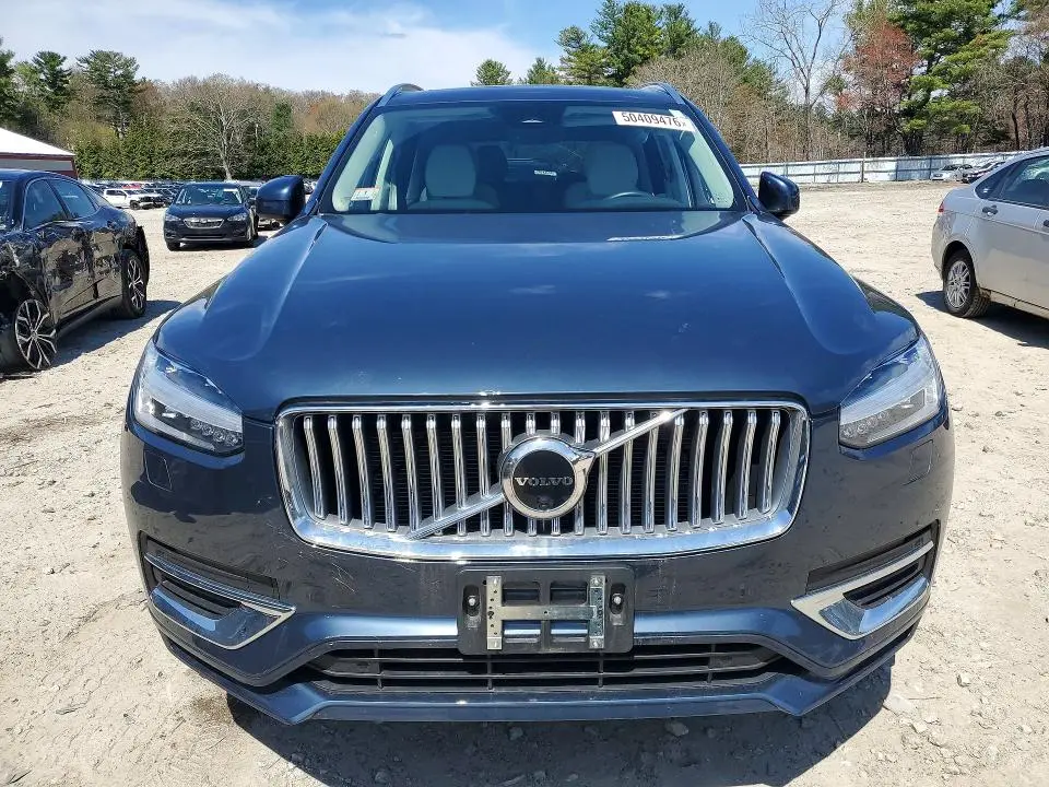 2023 VOLVO XC90 PLUS  