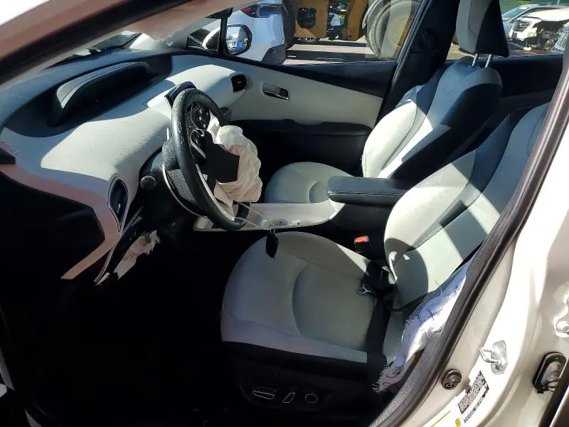 2016 TOYOTA PRIUS FOUR TOURING  