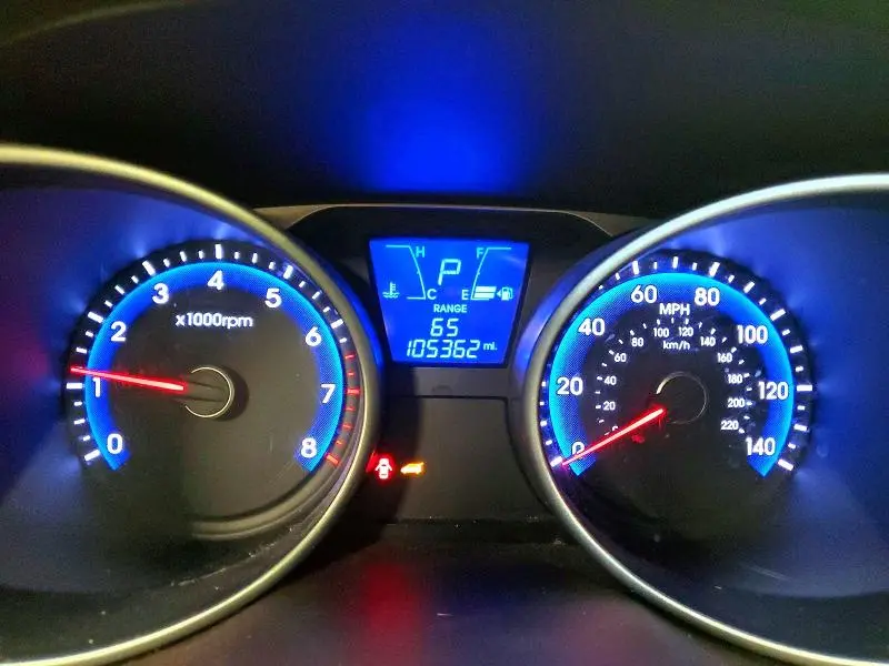 2015 HYUNDAI TUCSON SE  