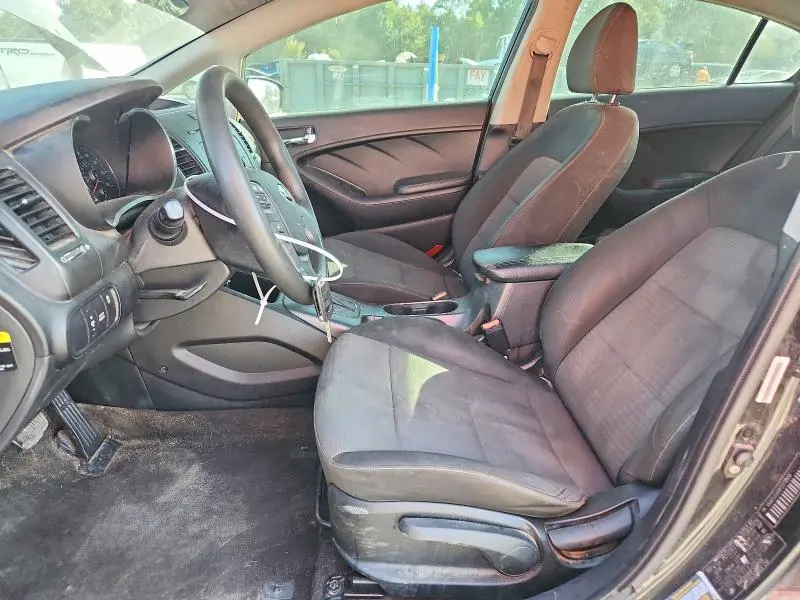2015 KIA FORTE LX  