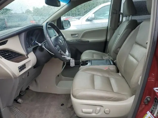 2016 TOYOTA SIENNA XLE
