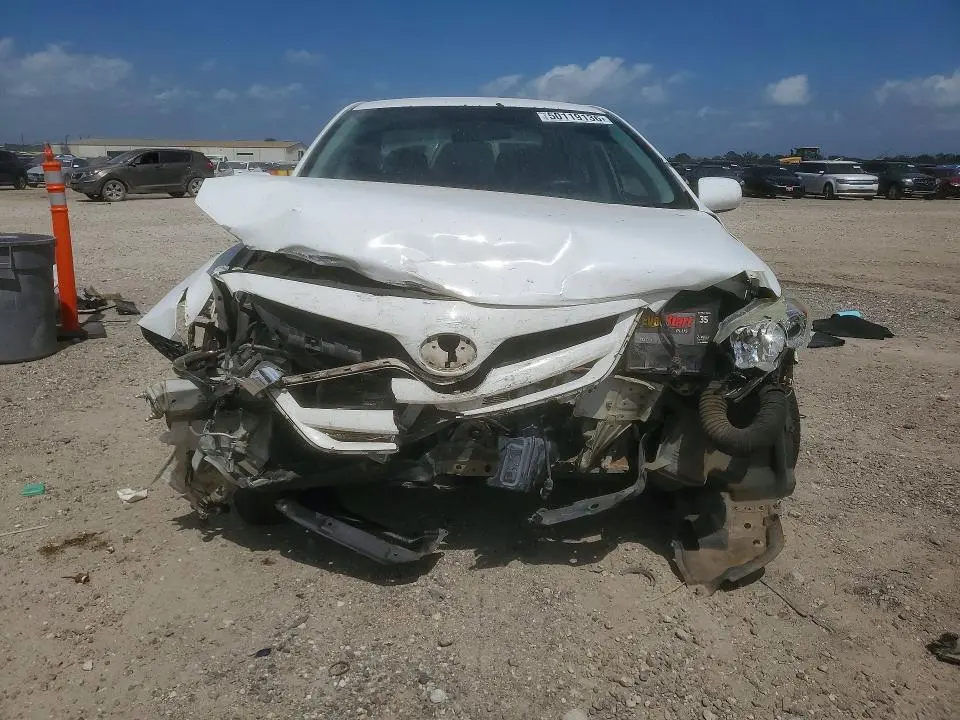2013 TOYOTA COROLLA L  