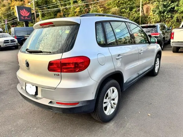 2016 VOLKSWAGEN TIGUAN S  