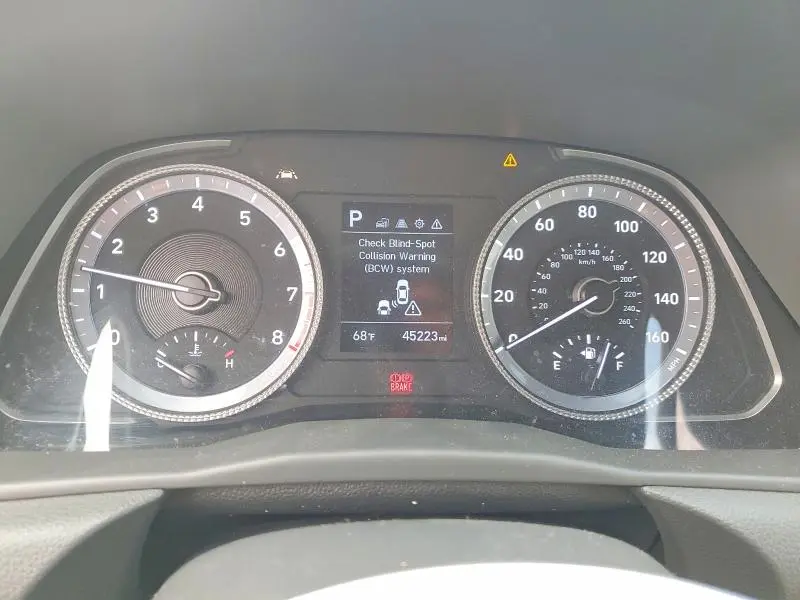 2023 HYUNDAI SONATA SE  