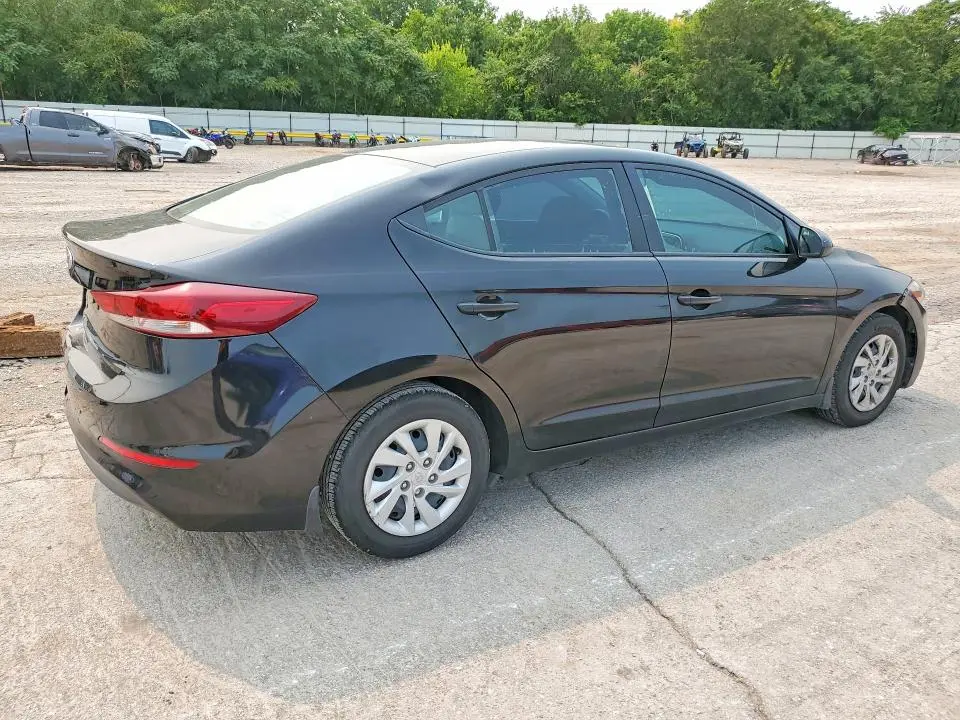 2018 HYUNDAI ELANTRA SE  