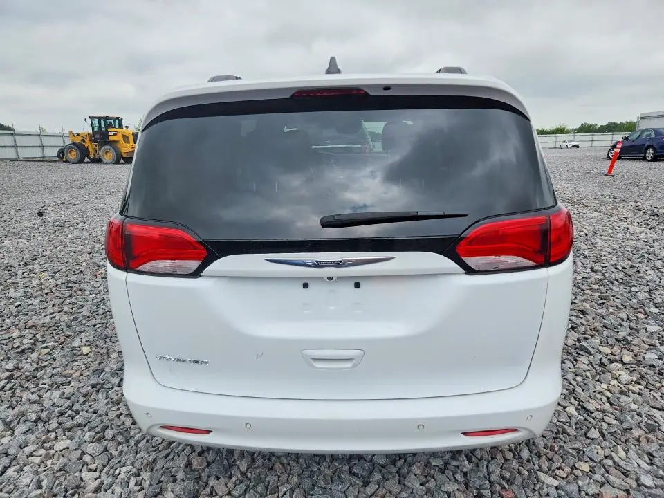 2021 CHRYSLER VOYAGER LXI  