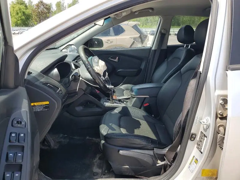 2011 HYUNDAI TUCSON GLS  