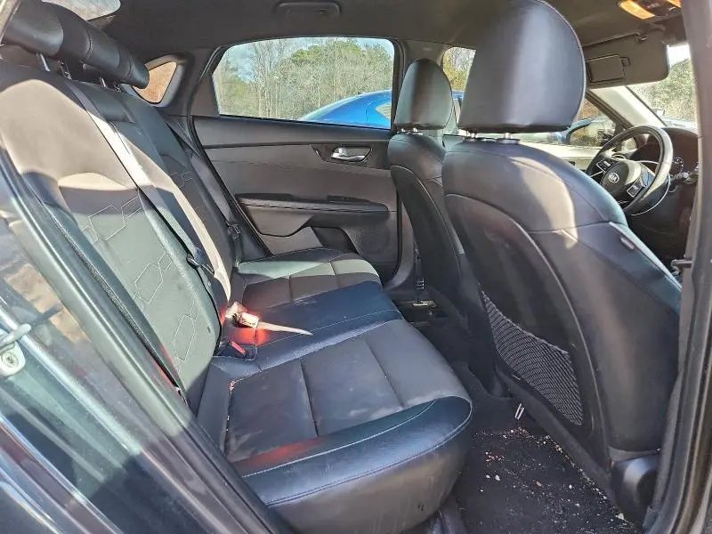 2021 KIA FORTE GT LINE  