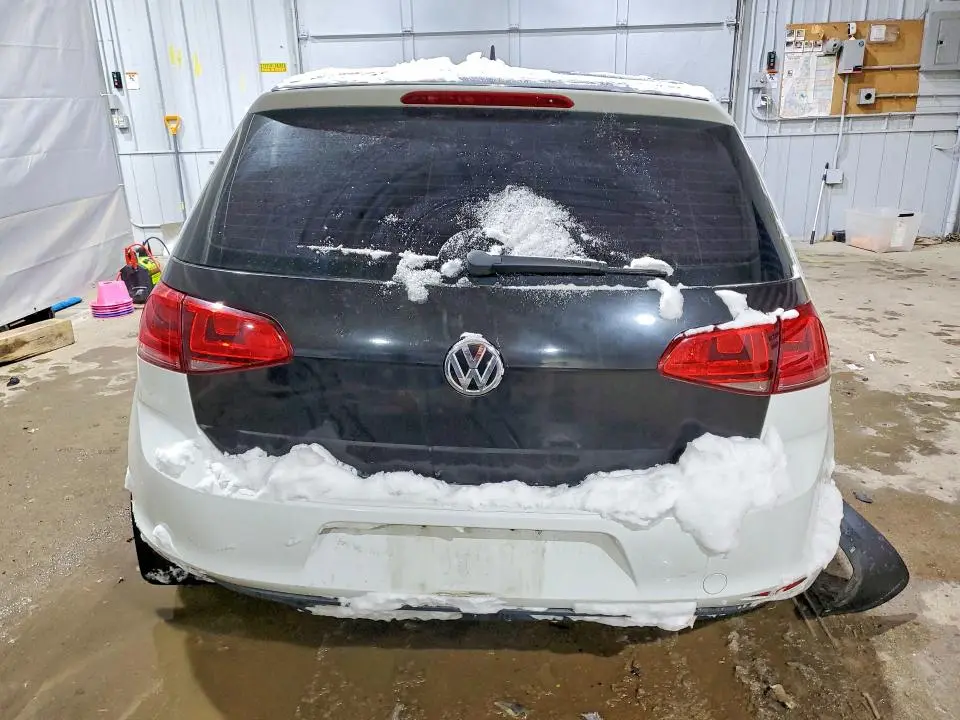 2015 VOLKSWAGEN GOLF   