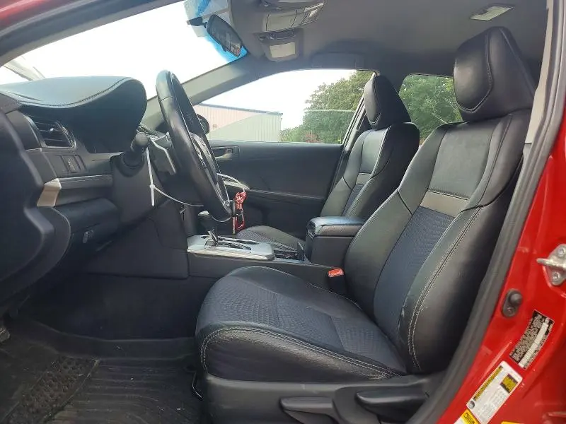 2012 TOYOTA CAMRY SE  