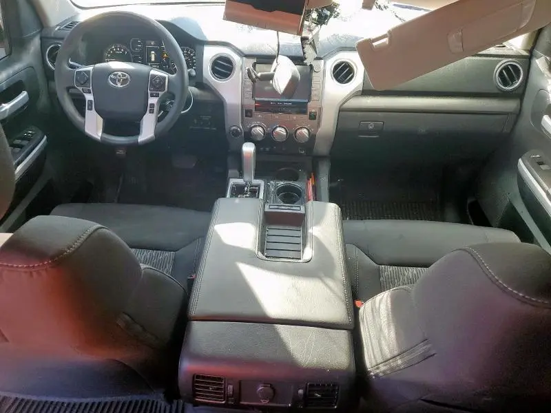 2021 TOYOTA TUNDRA CREWMAX SR5  