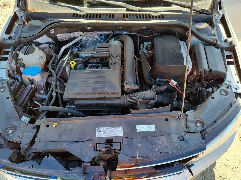 2017 VOLKSWAGEN JETTA SE  